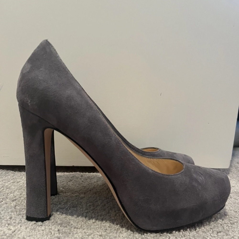 Kate Spade Nessie Grey Suede Heels. Size 9